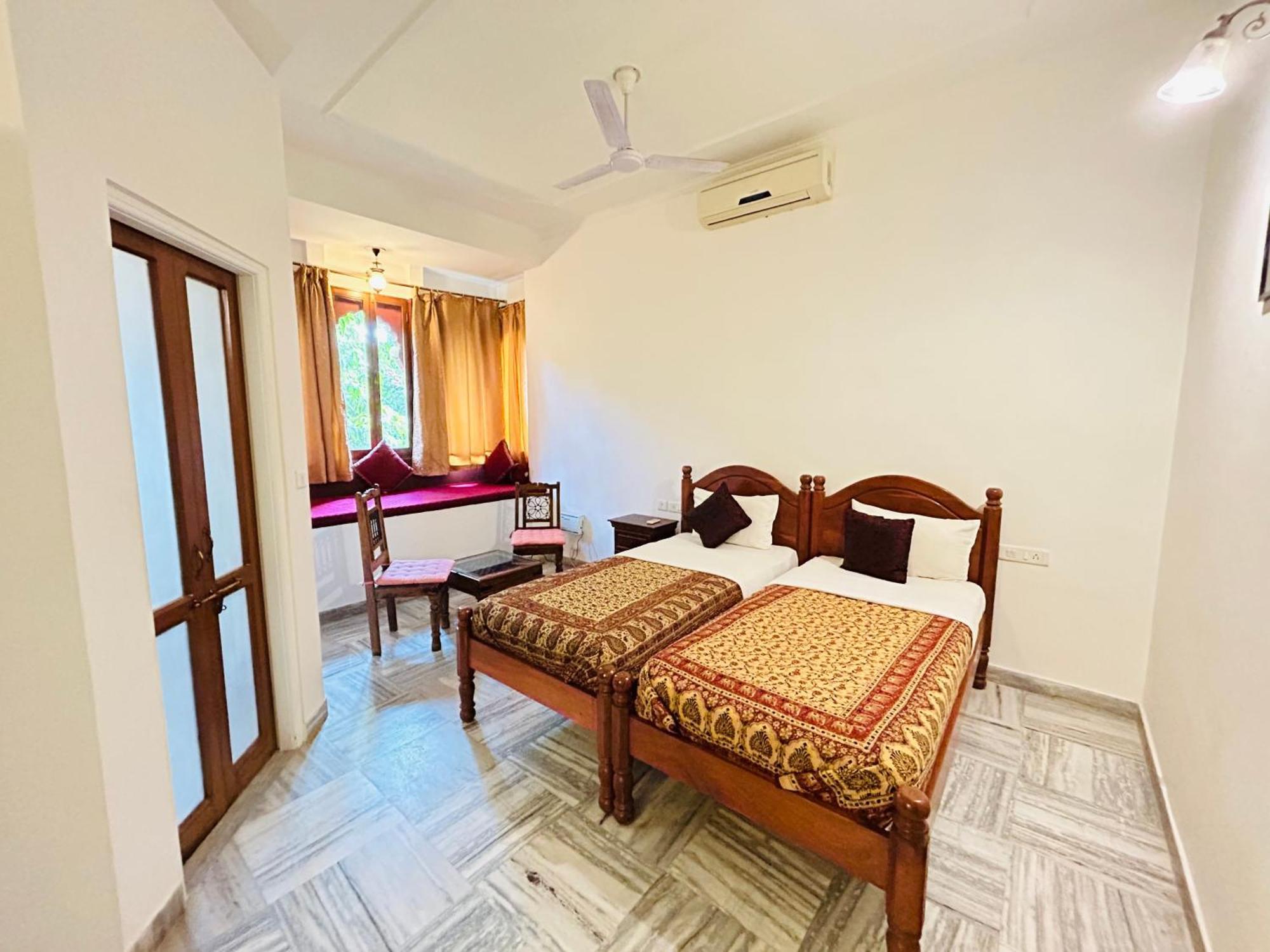Adhbhut Hotel Jaipur Ngoại thất bức ảnh