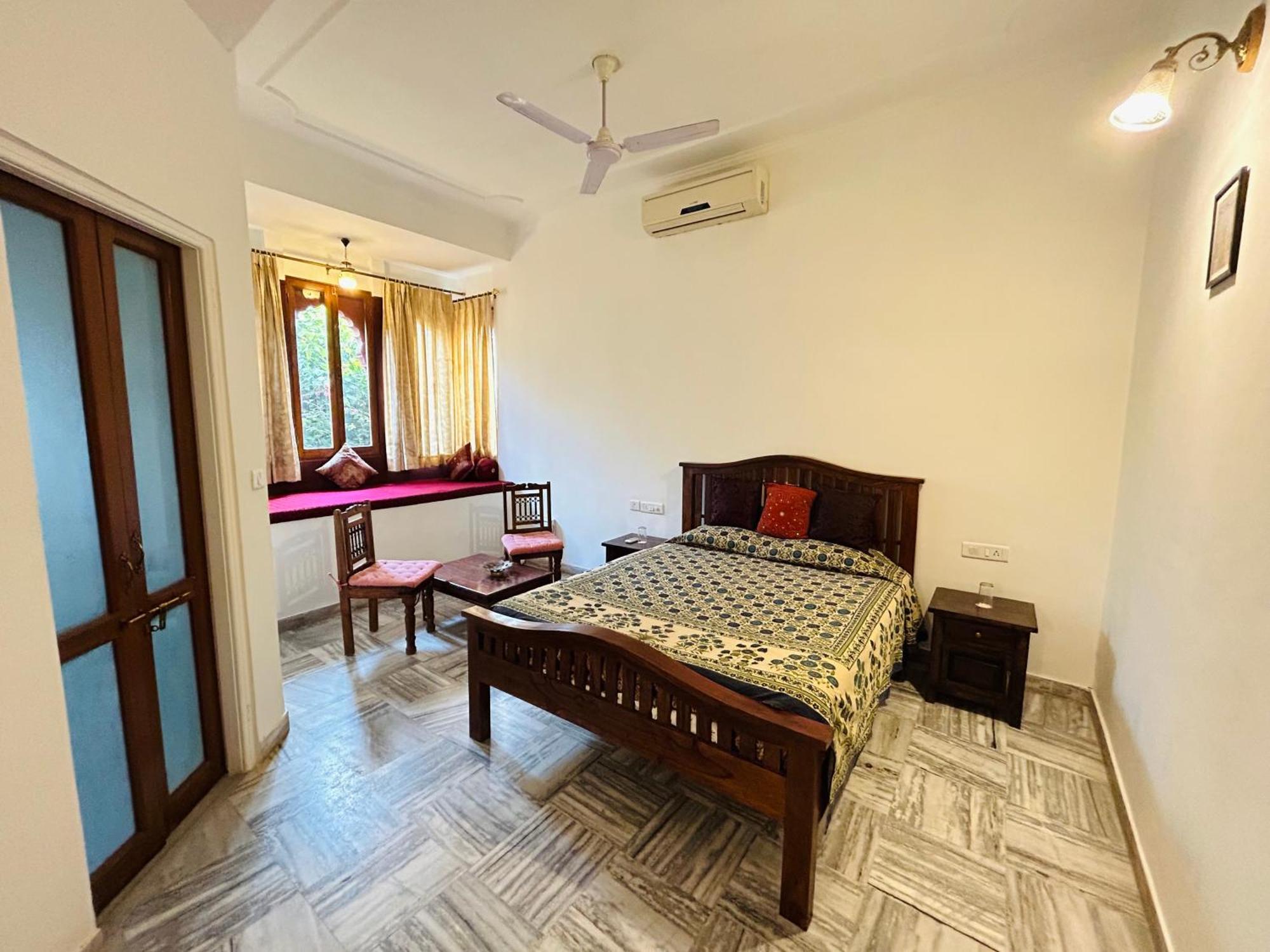 Adhbhut Hotel Jaipur Ngoại thất bức ảnh