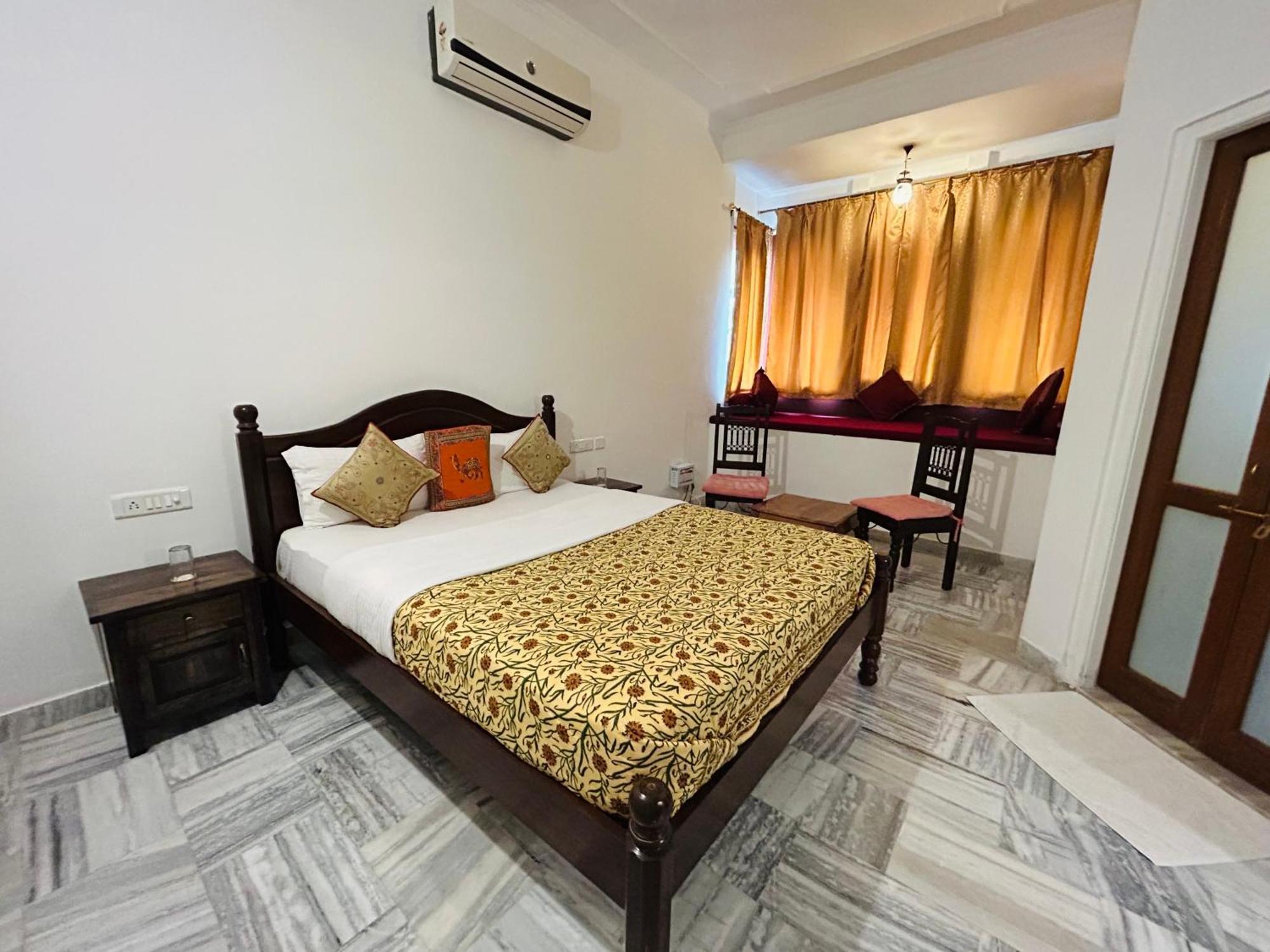 Adhbhut Hotel Jaipur Ngoại thất bức ảnh