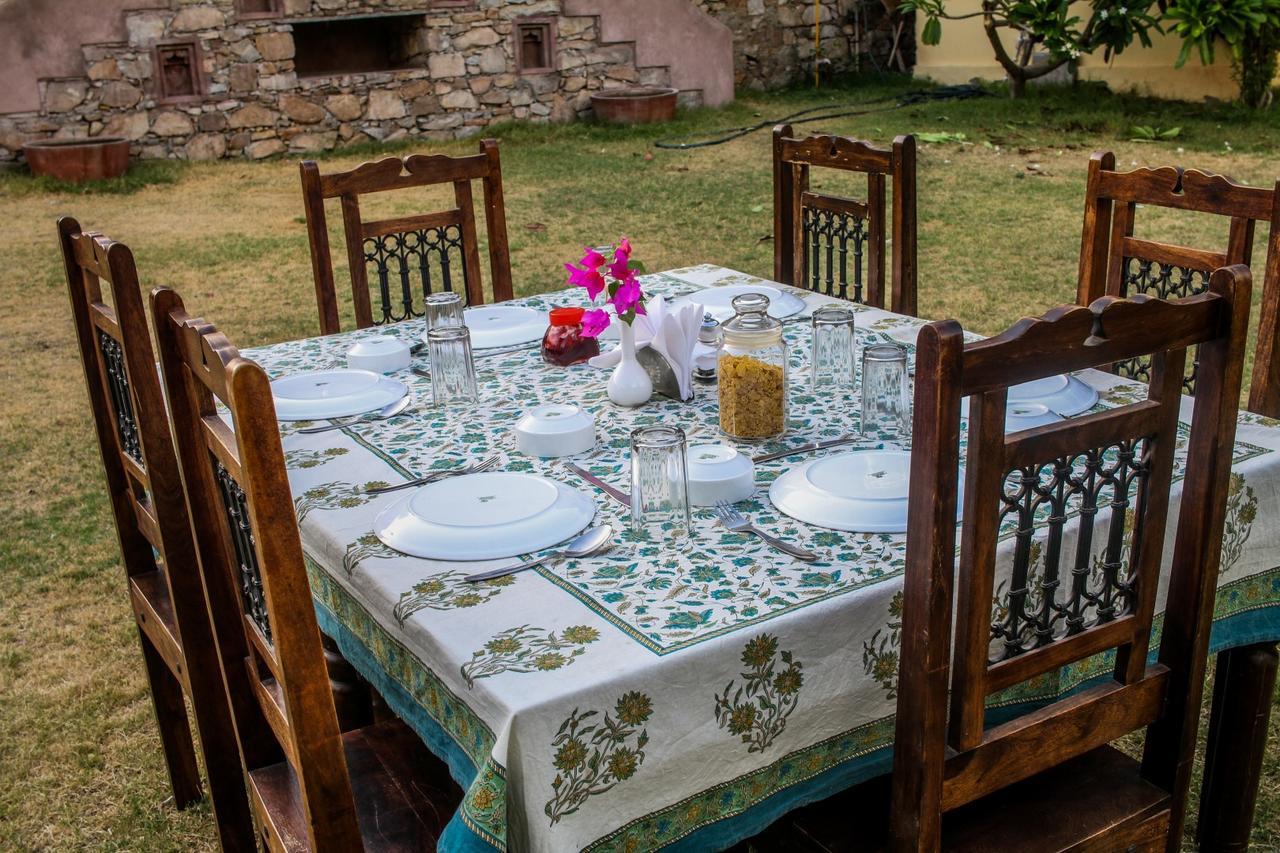 Adhbhut Hotel Jaipur Ngoại thất bức ảnh